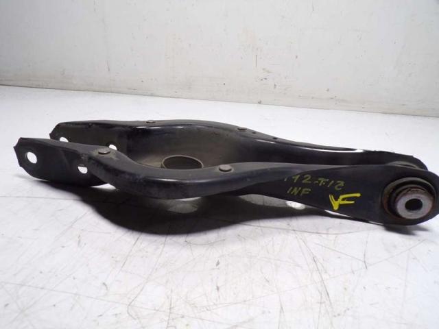 33326884694 Brazo inferior trasero izquierdo/derecho  en stock Granada