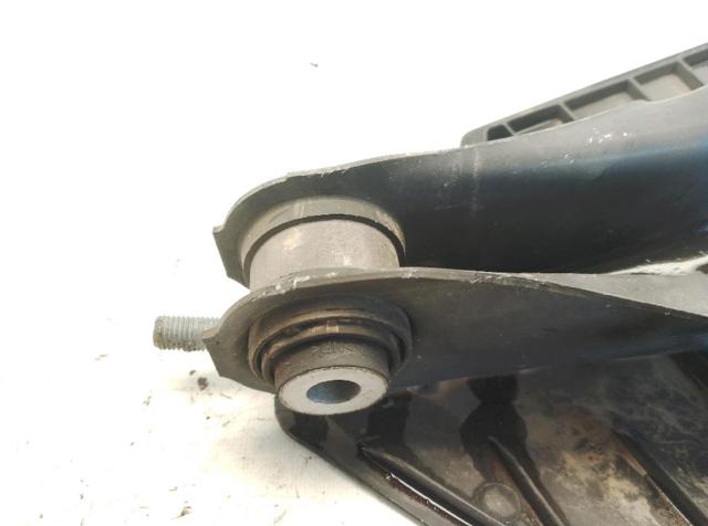 BMW 33326884694 Brazo inferior trasero izquierdo/derecho comprar Pamplona