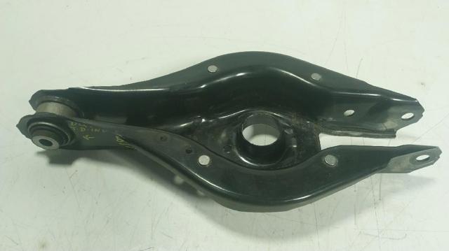 33326886448 Brazo inferior trasero izquierdo/derecho  en stock Sabadell