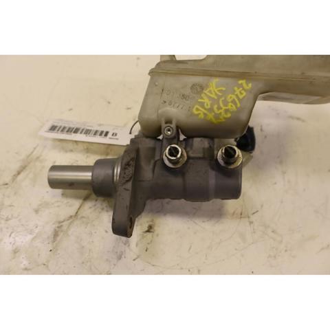3350887761 TOYOTA Cilindro principal de freno  comprar en Lleida