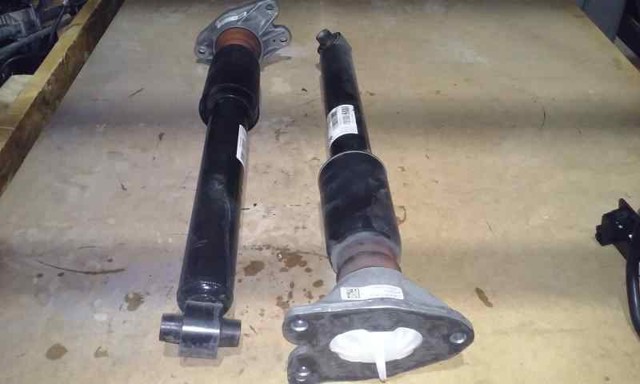 Amortiguadores traseros para BMW 1  (F21)
