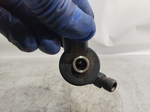 Comprar Inyector de combustible Hyundai Tucson I JM a bajo precio
