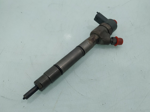 HYUNDAI 338002A110 Inyector  en stock Valencia