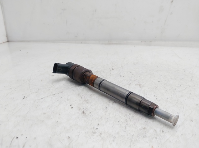 338002A110 HYUNDAI Inyector de combustible  disponible Vigo