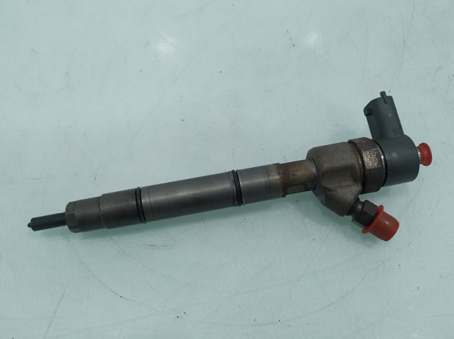 338002A110 Inyector de combustible  disponible Málaga