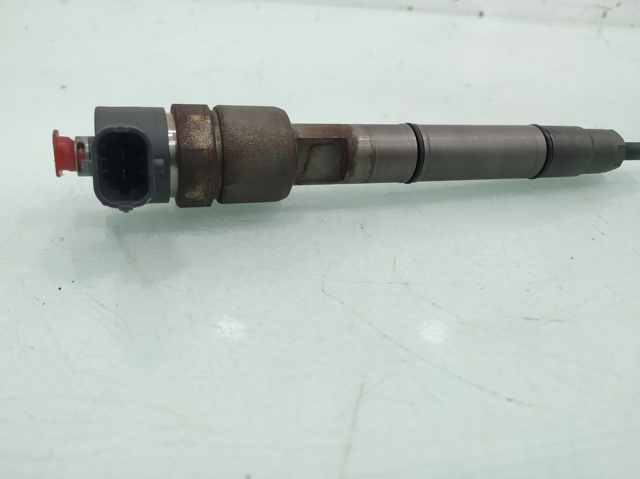338002A110 HYUNDAI Inyector comprar Alcalá