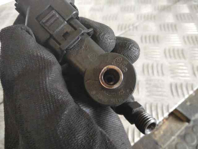 338002A110 HYUNDAI Inyector comprar Alcalá