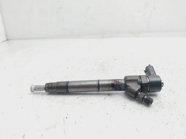 338002A110 Inyector de combustible  comprar en Zaragoza
