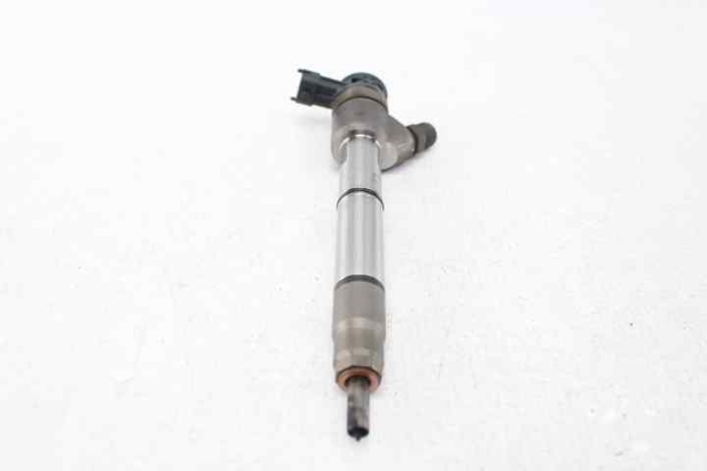 338002A610 Inyector  en stock Granada