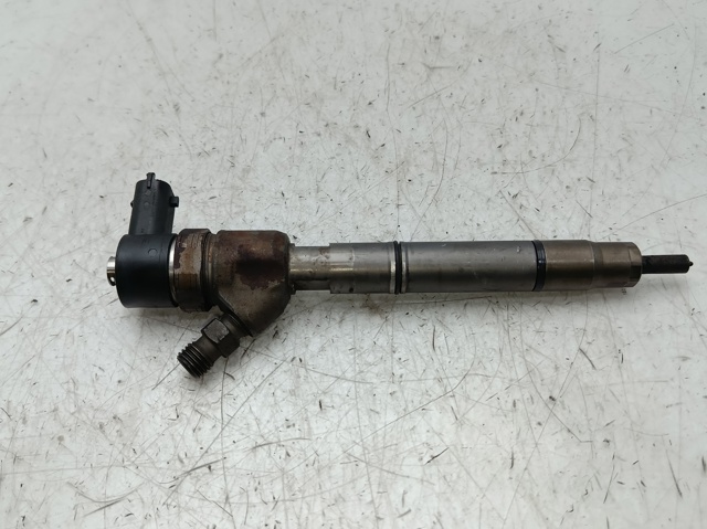 338002A900 HYUNDAI Inyector de combustible  disponible Alicante