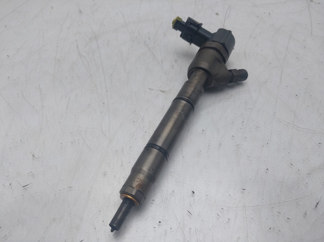 HYUNDAI 338002A900 Inyector  en stock Salamanca