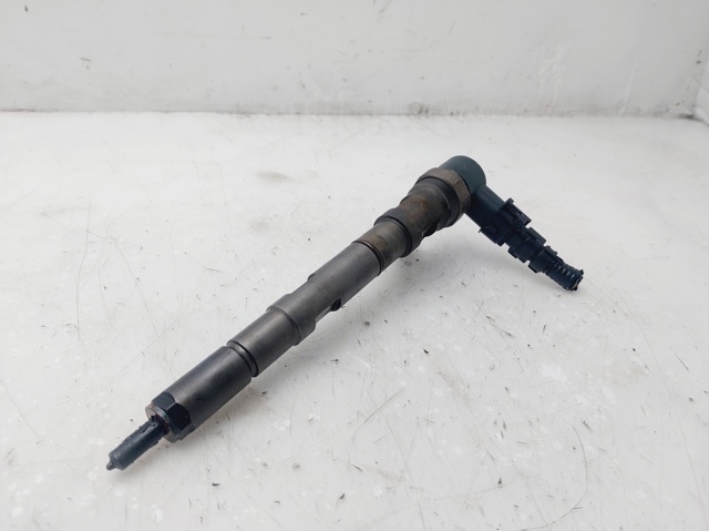 HYUNDAI 338004A000 Inyector  en stock Valencia