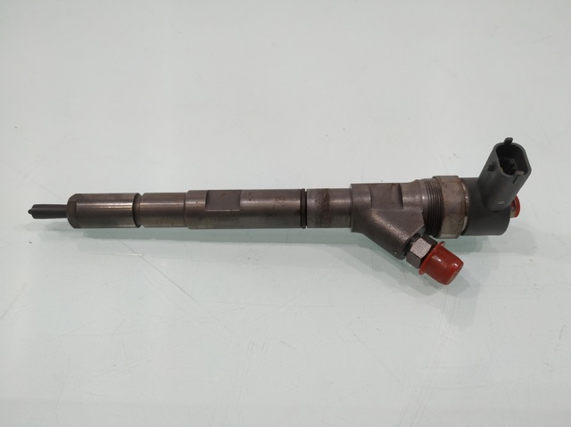 HYUNDAI 338004A000 Inyector  en stock Terrassa