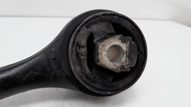 3412141 Brazo inferior izquierdo de la suspensión delantera  disponible Utrera