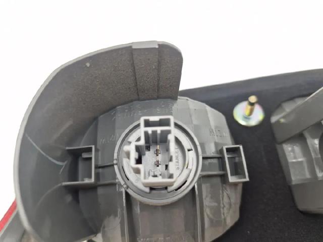 34151SEA003 Piloto trasero interior derecho  en stock Sabadell