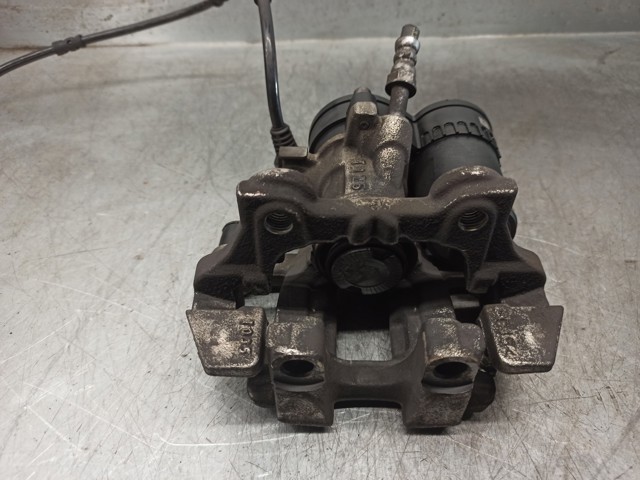 34206883026 BMW Pinza de freno trasera derecha  disponible Alicante