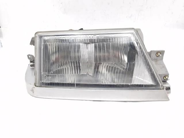 Faro delantero derecho Alfa Romeo 33 (905)