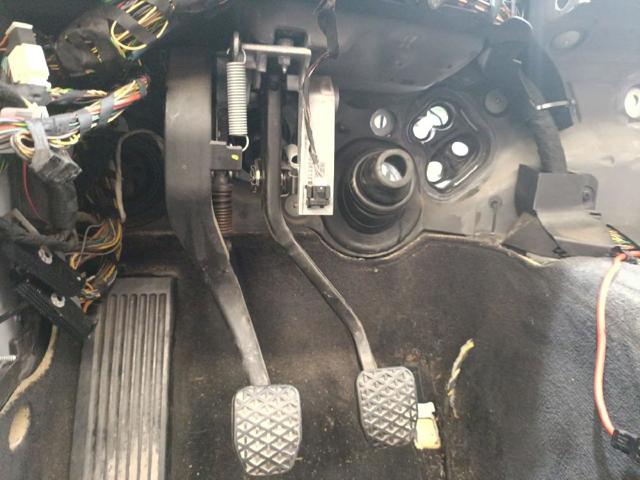 Pedal de embrague 35006878300 BMW