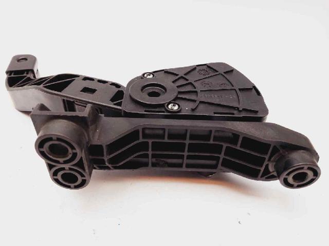 351904A700 HYUNDAI Pedal del acelerador  disponible Alicante