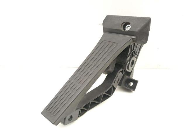 351904A700 Pedal del acelerador  disponible Utrera