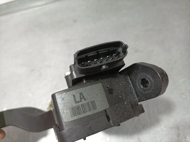 351904A700 Pedal del acelerador  en stock Castellón