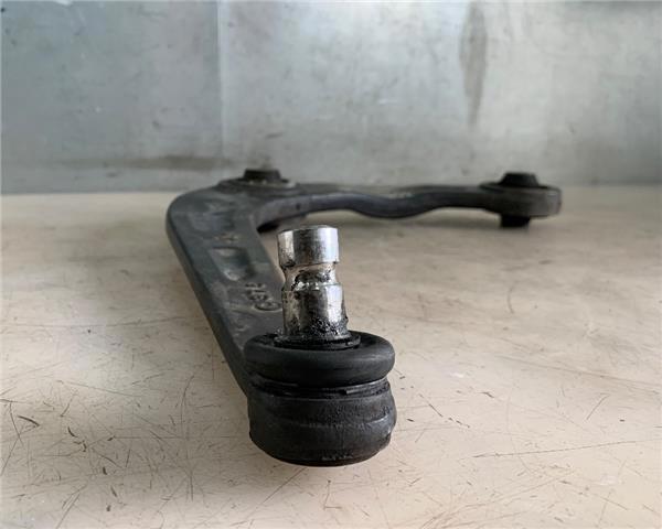 PEUGEOT 3520G8 Brazo inferior izquierdo de la suspensión delantera  disponible Lugo