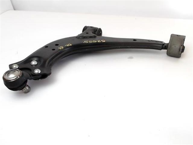 3520H5 PEUGEOT Brazo inferior izquierdo de la suspensión delantera  en stock Gandía