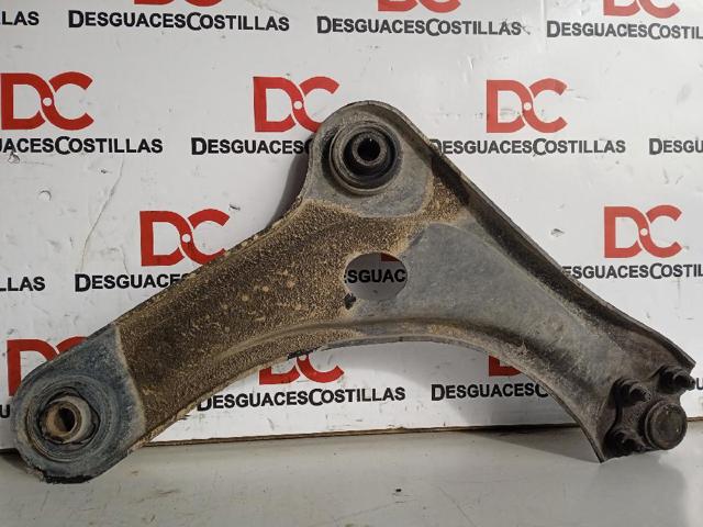 Brazo inferior izquierdo de la suspensión delantera 3520R0 PEUGEOT