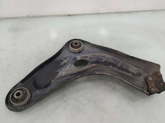 PEUGEOT 3520R7 Brazo inferior izquierdo de la suspensión delantera  disponible Lugo