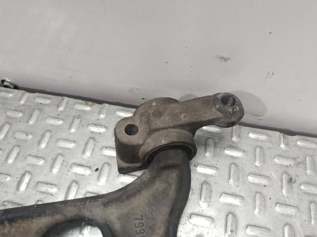 3520R8 PEUGEOT Brazo inferior izquierdo de la suspensión delantera  disponible Alicante
