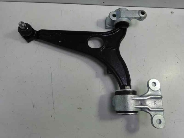 3520R8 Brazo inferior izquierdo de la suspensión delantera  comprar en Zaragoza