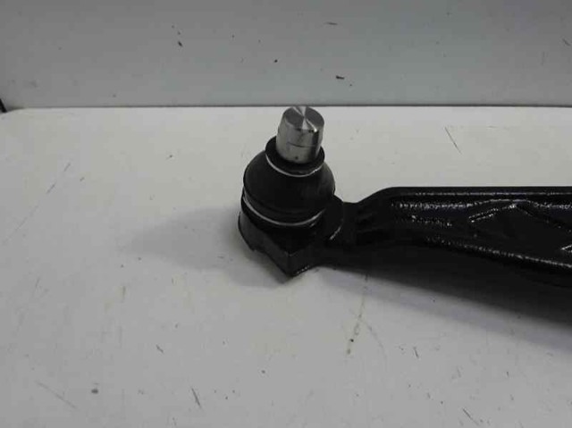 PEUGEOT 3520R8 Brazo inferior izquierdo de la suspensión delantera  disponible España