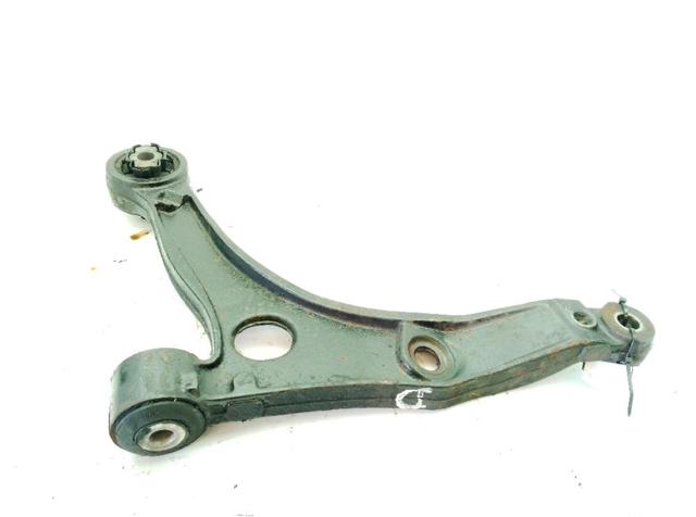 3520S0 PEUGEOT Brazo inferior izquierdo de la suspensión delantera  en stock Gandía