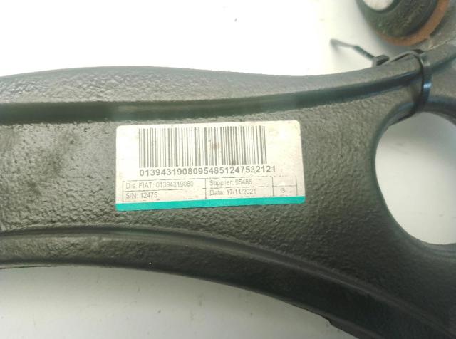 3520S0 Brazo inferior izquierdo de la suspensión delantera  en stock Sabadell