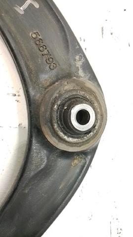 3520S2 Brazo inferior izquierdo de la suspensión delantera  en stock Sabadell