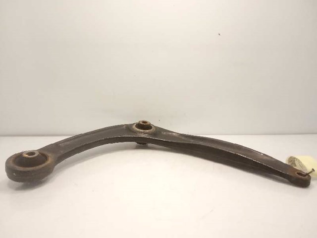 3520V2 Brazo inferior izquierdo de la suspensión delantera  en stock Castellón