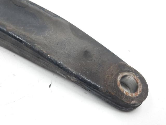 3520V2 Brazo inferior izquierdo de la suspensión delantera  en stock Granada