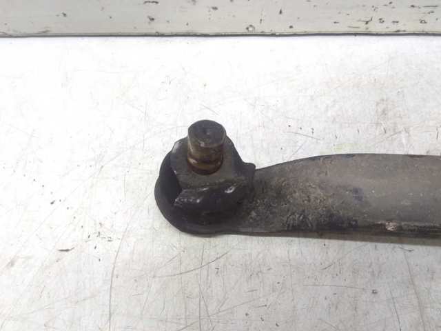 PEUGEOT 3520V3 Brazo inferior izquierdo de la suspensión delantera  en stock Valencia