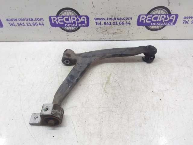 3520V3 Brazo inferior izquierdo de la suspensión delantera  en stock Castellón