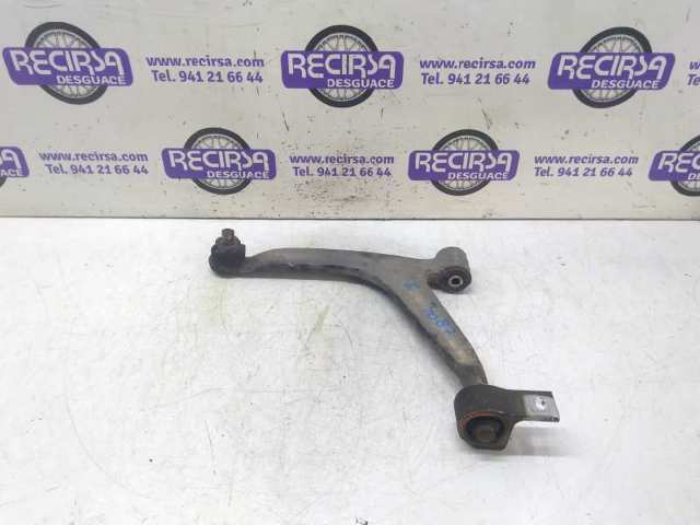 Brazo inferior izquierdo de la suspensión delantera 3520V3 PEUGEOT