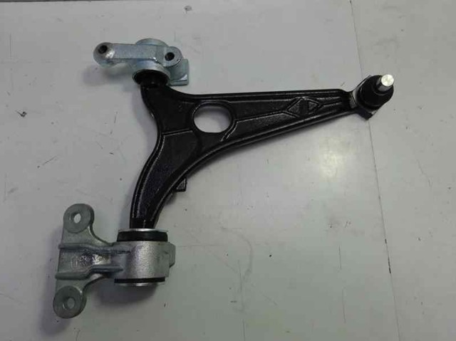 Brazo inferior derecho de la suspensión delantera 352164 FIAT