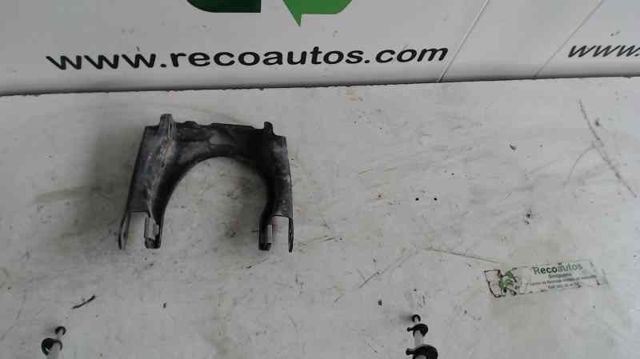 Barra oscilante, suspensión de ruedas delantera, superior derecha 3521J8 Peugeot/Citroen