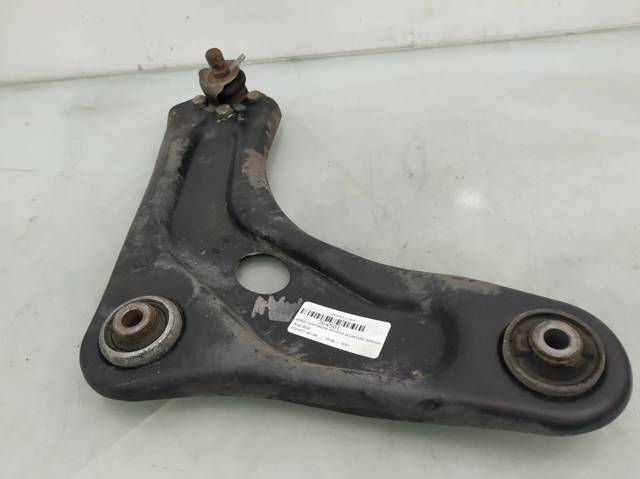 PEUGEOT 3521N8 Brazo inferior derecho de la suspensión delantera  en stock Terrassa