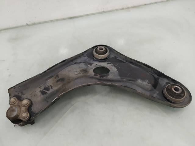 3521N8 PEUGEOT Brazo inferior derecho de la suspensión delantera  en stock Gandía
