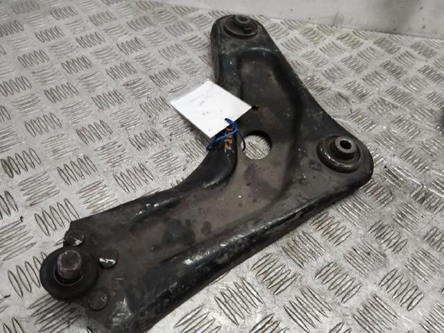 3521N8 Brazo inferior derecho de la suspensión delantera  comprar en Pontevedra