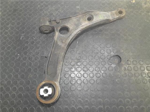 Brazo inferior derecho de la suspensión delantera 3521P2 PEUGEOT