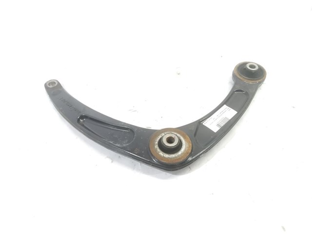 3521P3 Brazo inferior derecho de la suspensión delantera  en stock Castellón