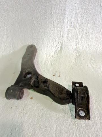PEUGEOT 3521R3 Brazo inferior derecho de la suspensión delantera  comprar en Ponferrada