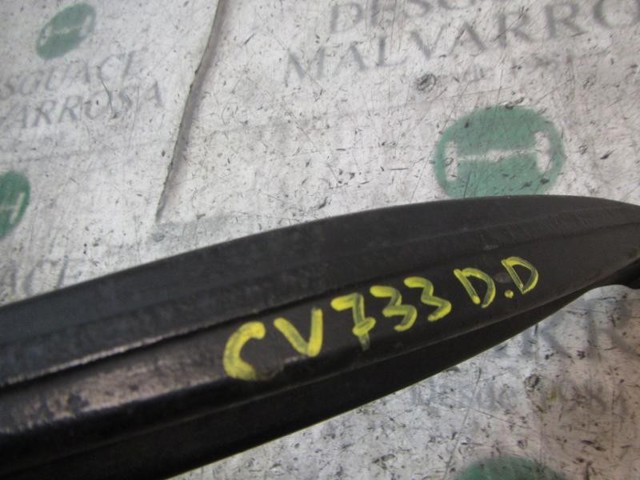 3521R3 Brazo inferior derecho de la suspensión delantera  disponible Utrera