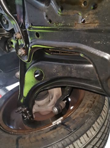 3521S9 Brazo inferior derecho de la suspensión delantera  comprar en Zaragoza